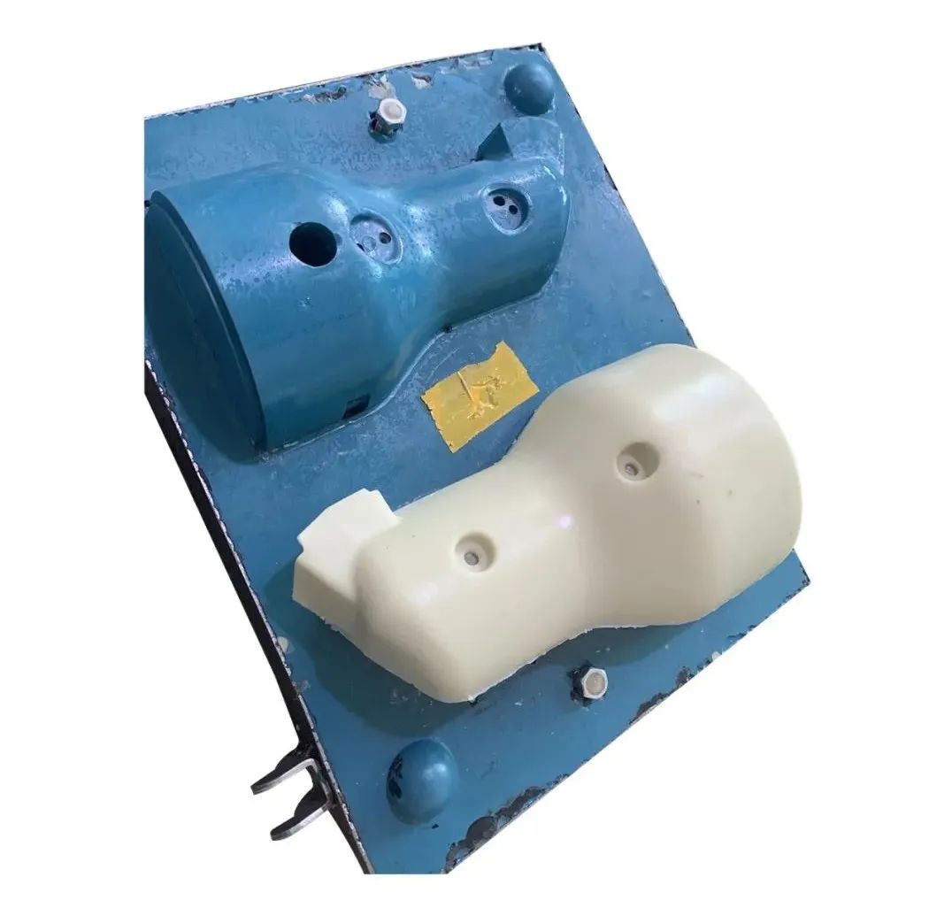 低压灌注成型(图5) 低压灌注成型(图5)