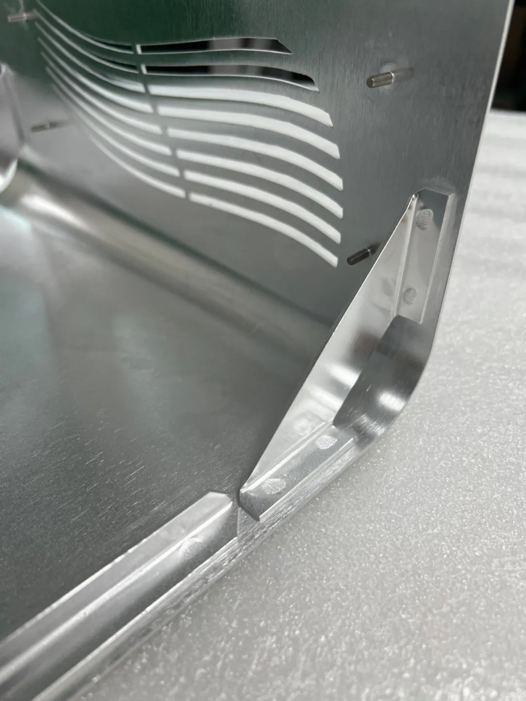 钣金加工的定制小批量(图8) 钣金加工的定制小批量(图8)