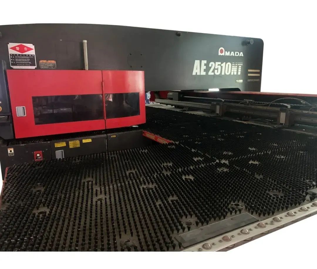 钣金加工的定制小批量(图3) 钣金加工的定制小批量(图3)