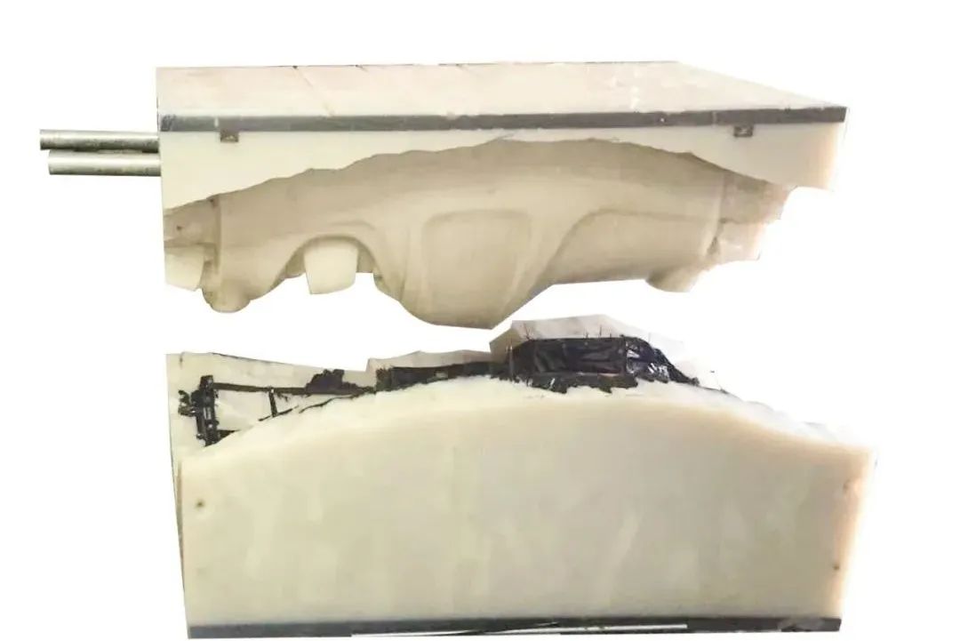 软质、软胶手板的硅胶复模(图9) 软质、软胶手板的硅胶复模(图9)