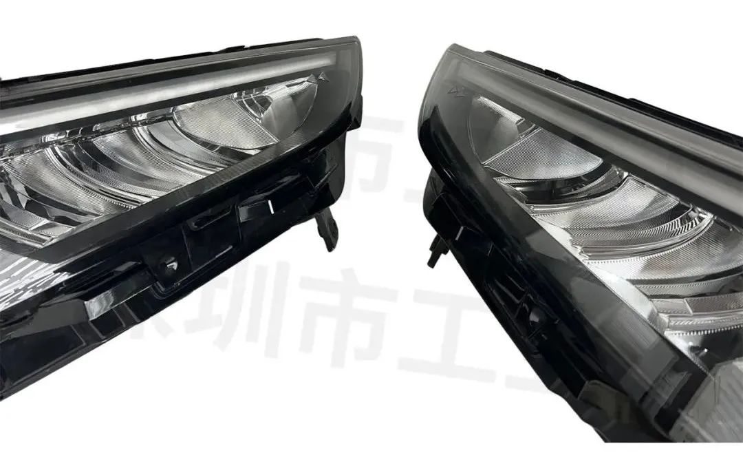 奔驰汽车车灯的手板CNC加工样件(图4) 奔驰汽车车灯的手板CNC加工样件(图4)