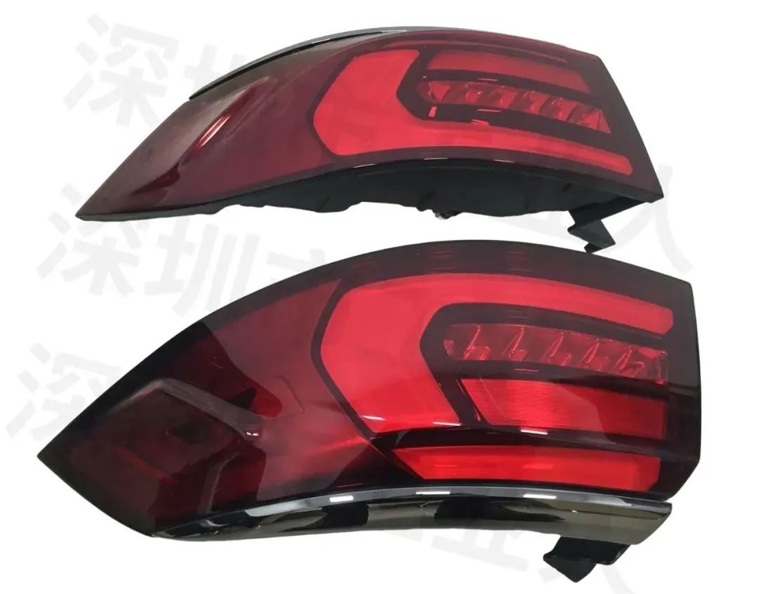 奔驰汽车车灯的手板CNC加工样件(图5) 奔驰汽车车灯的手板CNC加工样件(图5)