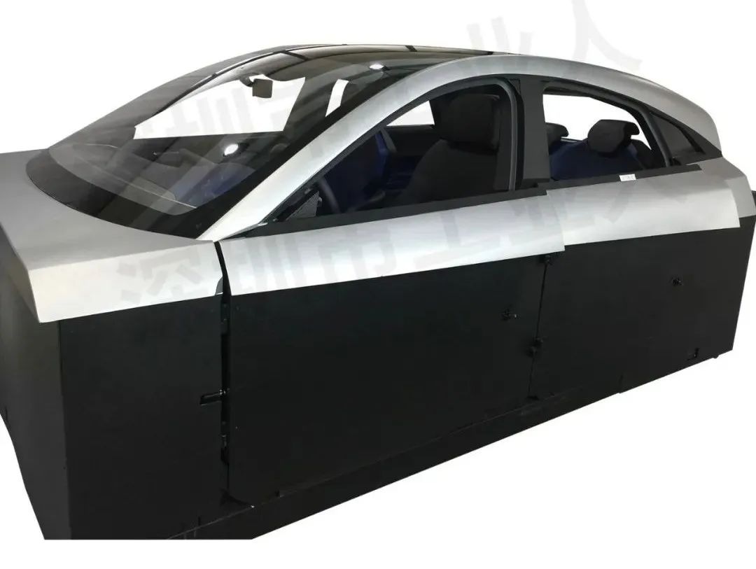 汽车内饰色彩模型CNC加工(图4) 汽车内饰色彩模型CNC加工(图4)