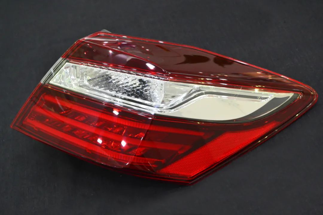 塑料CNC VS 塑料注射成型,哪种方法更适合您?(图4) 塑料CNC VS 塑料注射成型,哪种方法更适合您?(图4)