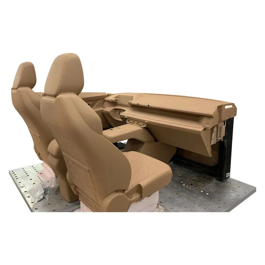 汽车油泥模型(图3) 汽车油泥模型(图3)