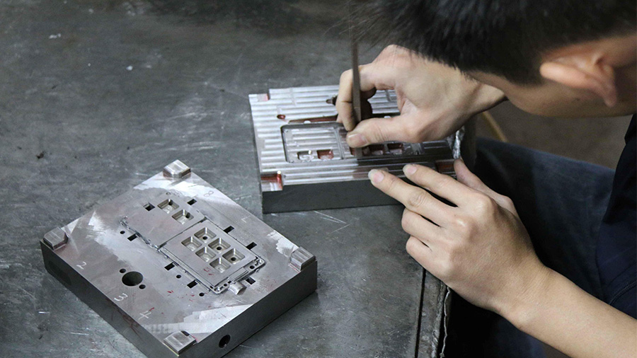 工业人|拼多多式的快速模具制造法(图2) 工业人|拼多多式的快速模具制造法(图2)