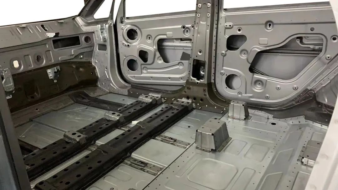 工业人:冲压钣金领域的卓越领航者(图3) 工业人:冲压钣金领域的卓越领航者(图3)