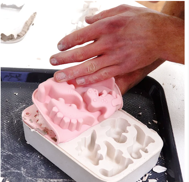 硅胶复模:藏在日常生活里的隐形助力(图1) 硅胶复模:藏在日常生活里的隐形助力(图1)