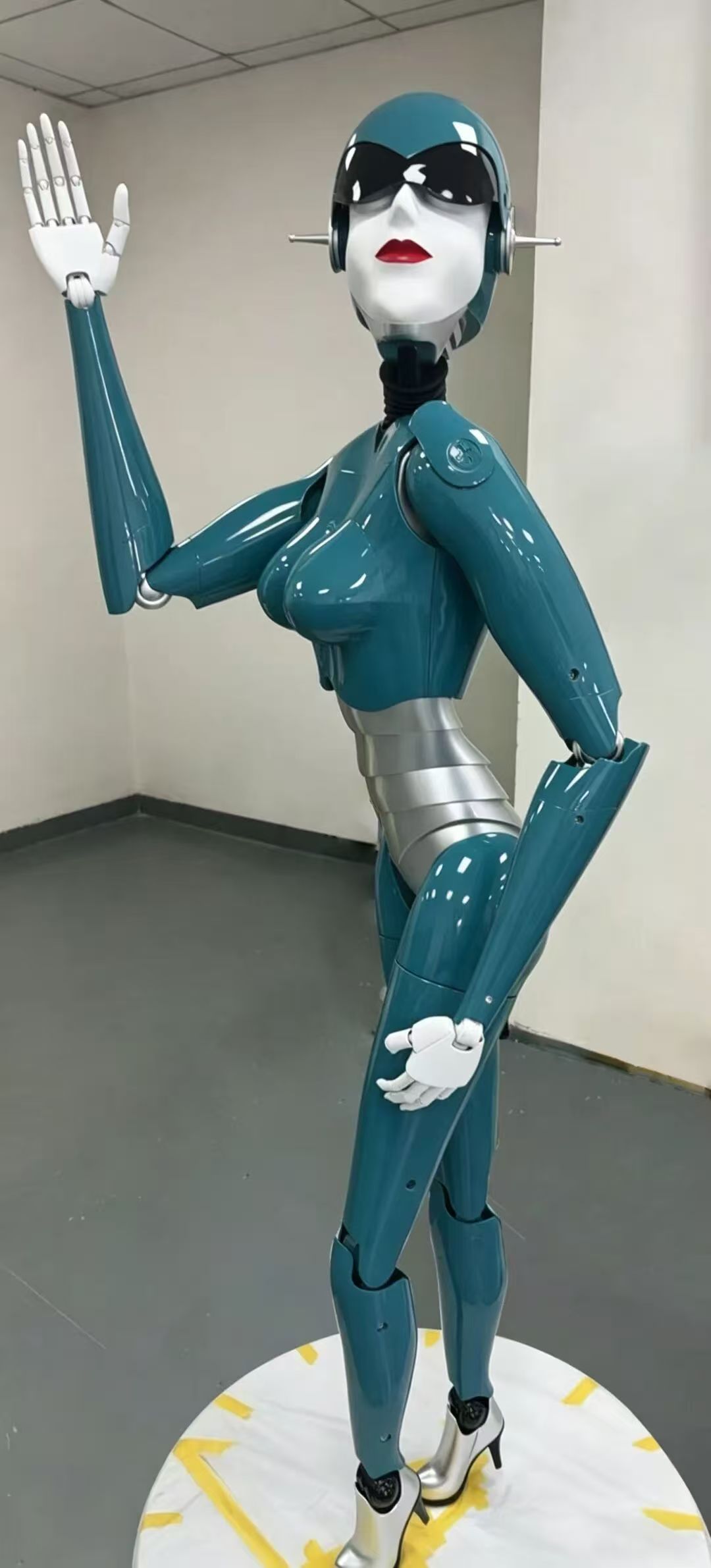 3D 打印赋能人形机器人外壳定制，打造高质感量产级艺术作品(图1)